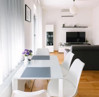 Zagreb Apartment | Lucky Place Apartment - Žumberačka with Free Private Parking