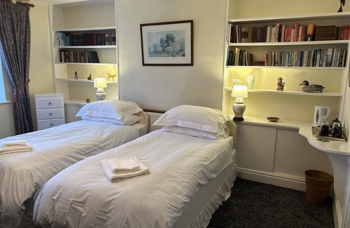 Richmond House | Lucy Cross Guest House