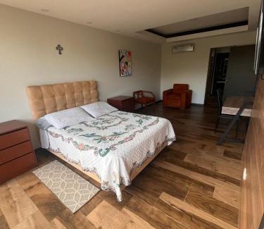 Santa Cruz Apartment | Lujo en Sky Park View