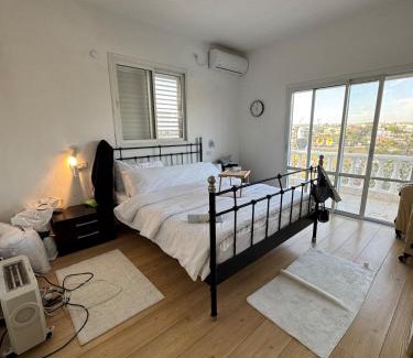 Daliyat al-Karmel Villa | Luminous Loft