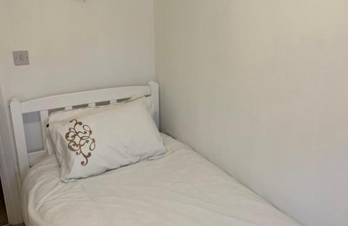 Bridgwater Bed & Breakfast | Luna’s Rest