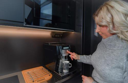 Ellivuori House | Lunar Igloos - Kaamos - Ellivuori Resort