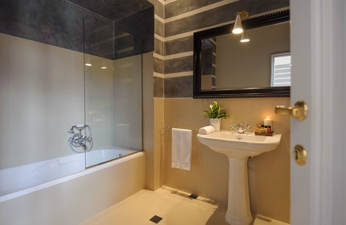 Santa Maria Novella Hotel | Lungarno Vespucci 50