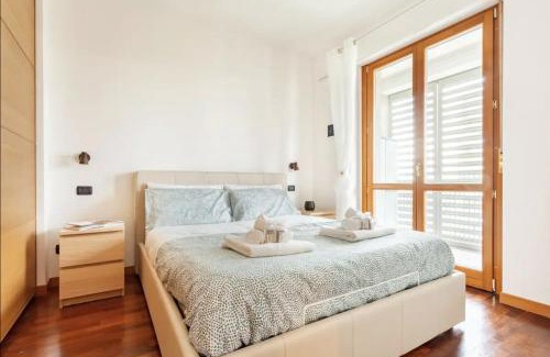 Vigentino Apartment | Lussuoso Attico con Garage Gratis vicino al Duomo e allo IEO