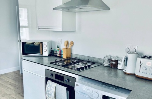 Folkestone Apartment | Lux 2BR Flat Folkestone Habour (F3)
