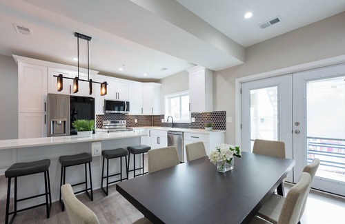 Barney Circle Apartment | LUX 3-Bedroom Apartment in DC with Rooftop