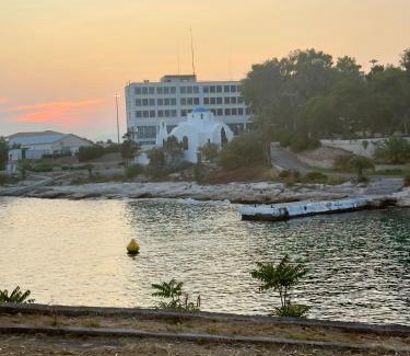 Peiraiki Apartment | Lux Apartment next to the sea