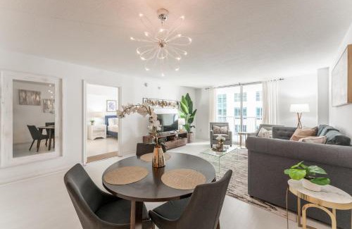 Brickell Apartment | Lux Brickell Bay Condo City Views & Prime Location