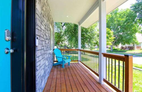 Des Moines House | Lux finishes 4 bedroom DSM home Great location