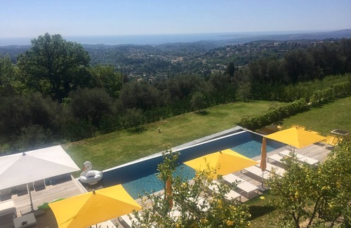 Vence House | Lux modern 5B 5Ba villa, heated pool. Vence, St Paul, Nice. Panoramic sea views.