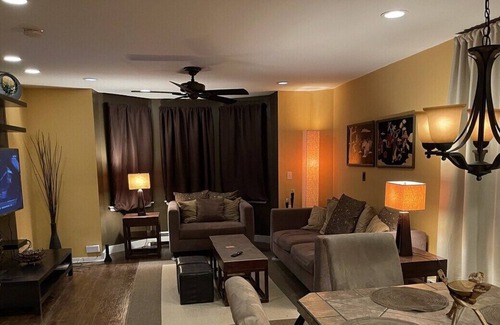 West Philadelphia Apartment | Lux Philly Family Apartment across The Mann Center