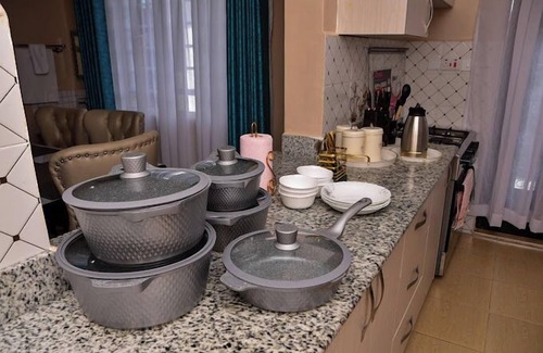Nakuru Apartment | Lux Suites comfy Homestays Nakuru