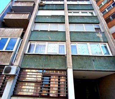 Old Town Apartment | LuxApart Cobanija City Centar free parking