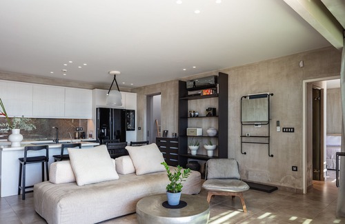 Vizari Villa | Luxe Coastal Escape with Sea Views - Private Heated Pool, Close to Agios Pavlos Beach!