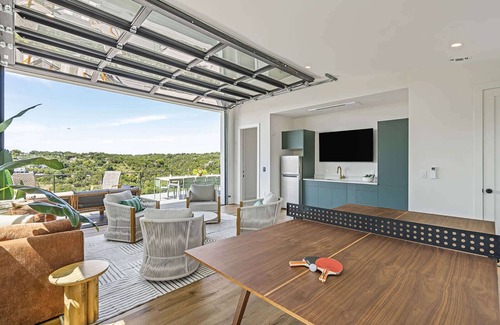 Apache Shores House | Luxe Pool, Fire Pit, Lake Views - Sundown Social