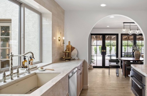 Raskin Estates House | Luxe Retreat: Heated Lazy River, Pickleball, Gym/Spa, 2 Ensuites, 4 Full Baths