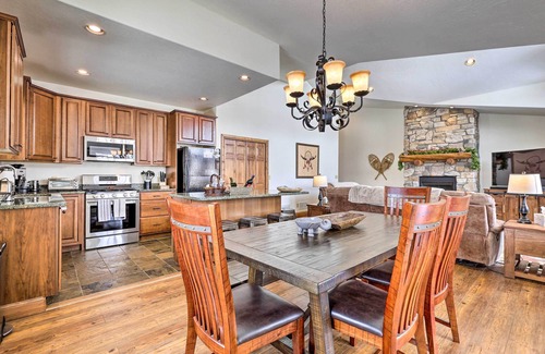 Pole Creek House | Luxe Rocky Mtn Retreat w/Hot Tub - By Winter Park