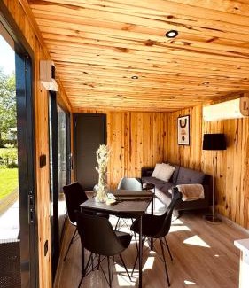 Matsloot House | Luxe Tiny House bij het Leekstermeer
