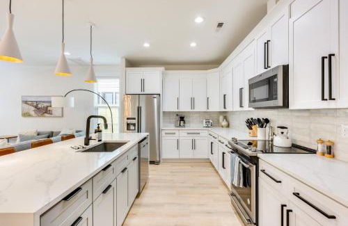 Wilmington House | Luxe Wilmington Home 2 Mi to Historic Downtown
