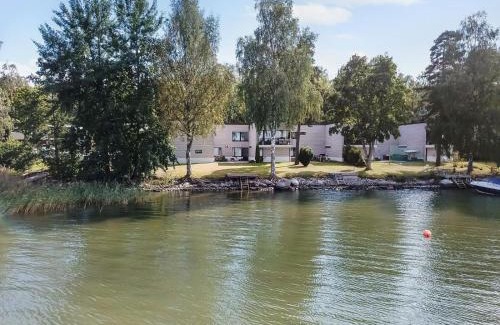 Lantinen District Apartment | Luxhousing deluxe bungalow on the beach