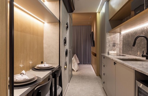 Itaim Bibi Apartment | Luxo em rua icônica no Itaim Bibi