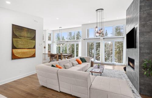 Lac-Swell Ski Chalet | Luxurious & Tranquil Nature Getaway with SPA & Scenic Views