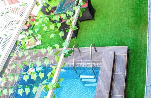 Alimosho Apartment | Luxurious 3-bedroom Apartment in Heart of Lagos