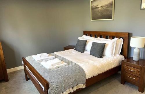 St Austell House | Luxurious 4 Bedroom New England Style Villa - Trewhiddle Villa 19