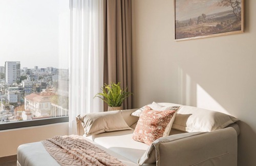 Da Kao Apartment | Luxurious 4-bedroom Apartment in The MarQ HCMc 5star Condo Sky Pool&Gym