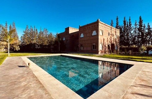 Sidi Abdallah Ghiat Villa | Luxurious 7 suites + 1 bedroom villa with private pool