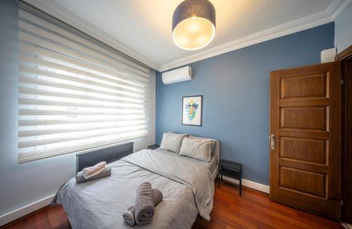 Gumussuyu Mahallesi Apartment | Luxurious Four Bedroom Apartment in Taksim, 4ACs