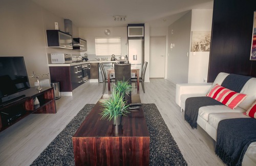 Century City Apartment | Luxurious self-catering apartment on the canal with breathtaking views