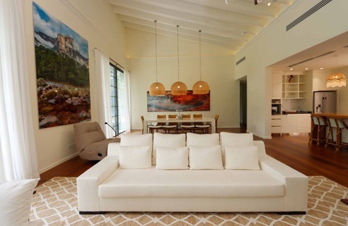 Las Lomas Villa | Luxurious Villa in Casa de Campo - 8 Bedrooms, Private Pool & Bar Area