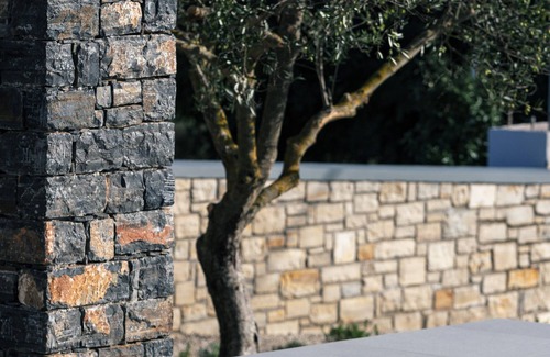 Asprouliani Villa | Luxurious villa with a large pool, 750m from the beach.