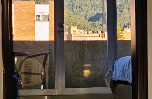 Antiguo Country Apartment | Luxurious ZonaT TRIPLEX PENTHOUSE w/Stunning ⛰Mountain Views ⛰& Private Balcony