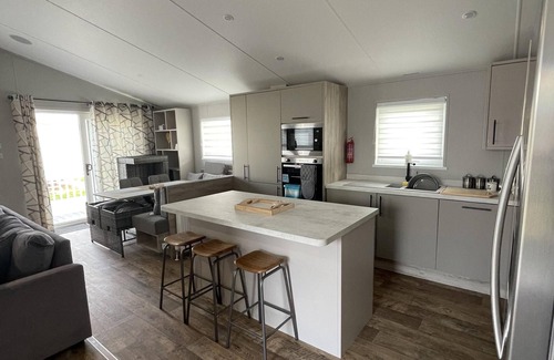 Camber Cabin | luxury 2 bed Lodge in Camber Sands