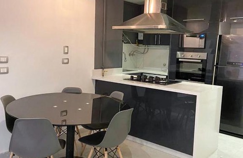 Sidi Jabir Apartment | Luxury 3 bed apartment in Alexandria with side beach view