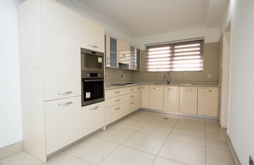 North Ridge Apartment | Luxury 3 Bed Apartment in Ridge