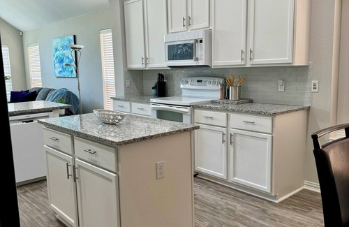 Keller House | Luxury 3-bedroom house in best neighborhood Fort Worth/Alliance, plus workspace