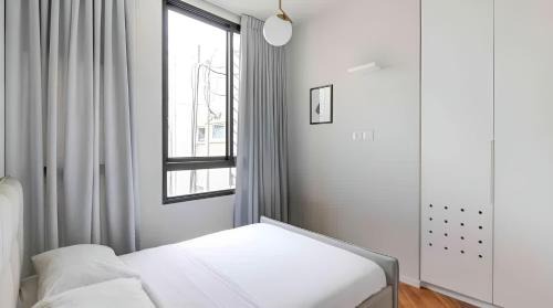 Old North Apartment | Luxury 3 Bedrooms Apt near Hilton hotel