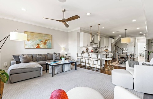 Bloomingdale Apartment | Luxury 3-level 3BR with roof deck, balcony, garage