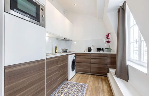 Gaillon Apartment | Luxury 3bedroom apartment near Louvre and Palais Royal