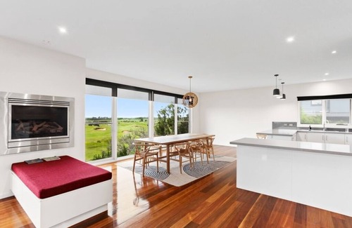 Fingal House | Luxury 4 Bedroom Spa House with Magnificent Golf Course Views