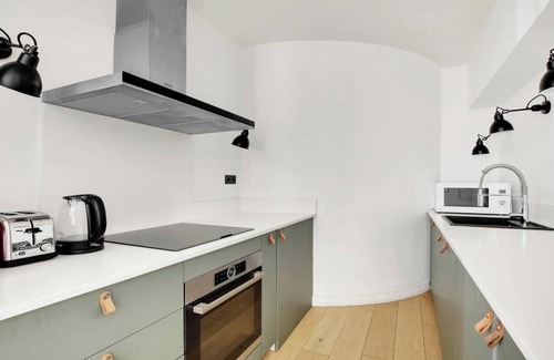 Odeon Apartment | LUXURY 4BR APARTMENT WITH STUNNING JARDIN DU LUXEMBOURG VIEW - 120 SQM
