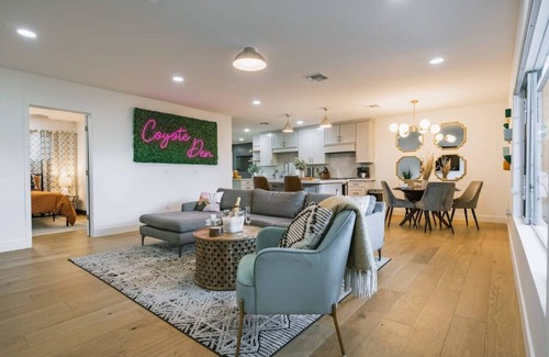 Village Grove Apartment | Luxury 5 Bedroom - Old Town Scottsdale Heated Pool