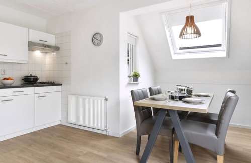 Enter House | Luxury 6-person bungalow in the holiday park Landal Landgoed De Elsgraven