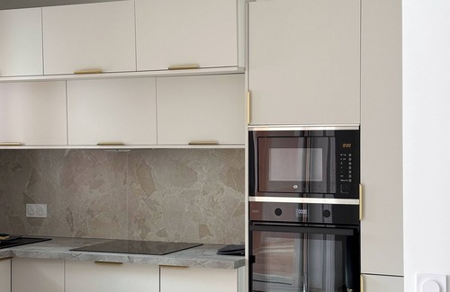 Villefranche-sur-Mer Apartment | Luxury air-conditioned apartment, balcony & parking lot