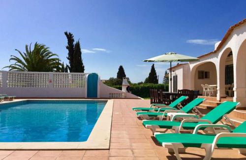 Vale de Centianes Villa | Luxury Algarve Villa 4 Bedrooms Casa Do Luar Mágico Sea Views & Perfect For Families Carvoeiro
