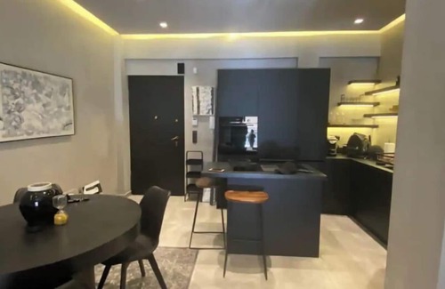 Glyfada Apartment | Luxury Apartment near the Sea.
