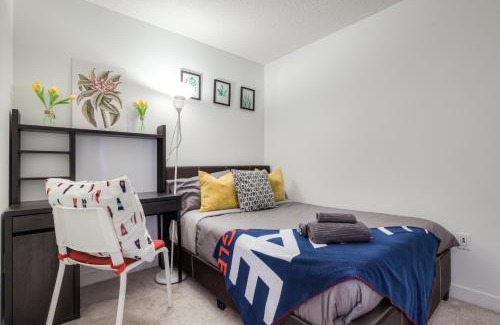 CityPlace Apartment | Luxury Apartment-5 Min CN Tower